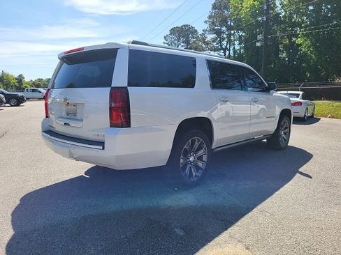 Used 2019 Chevrolet Suburban Premier image 2