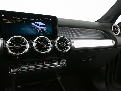 Certified 2023 Mercedes-Benz GLB 250 image 13