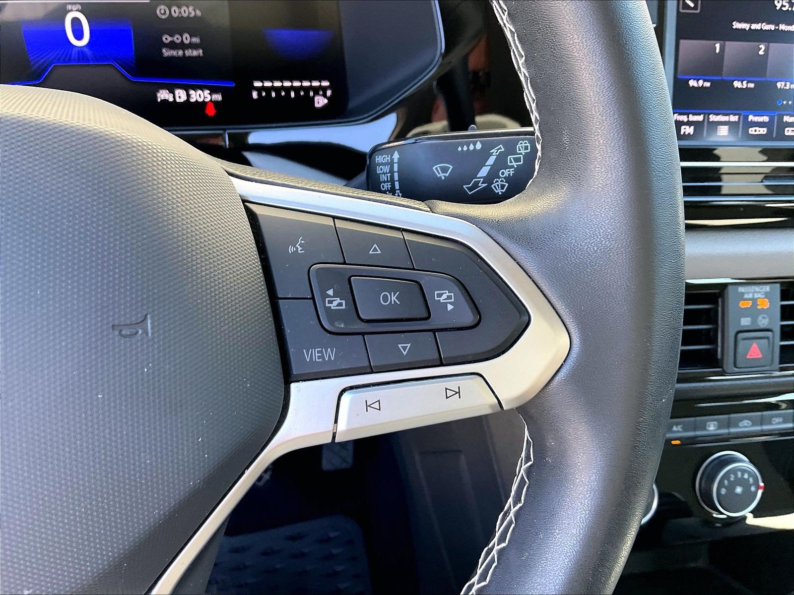 Certified 2023 Volkswagen Taos S FWD image 19