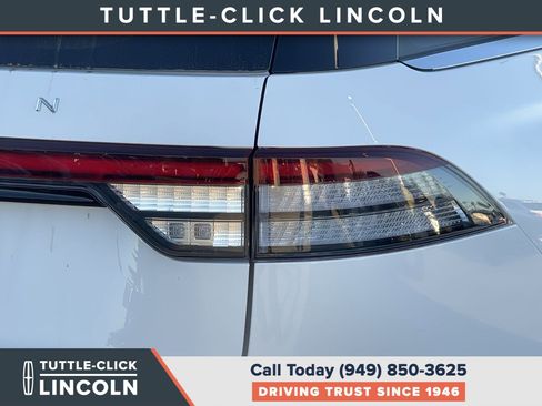 New 2026 Lincoln Aviator 2WD image 9
