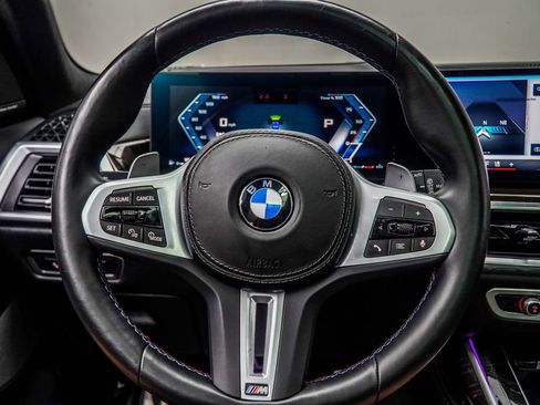 Used 2024 BMW X7 M60i AWD/4WD image 41