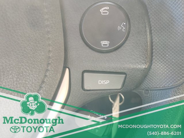 Used 2015 Toyota RAV4 XLE AWD/4WD image 32