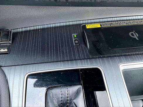 Used 2021 Toyota Sienna XSE w/ XSE Plus Package image 16