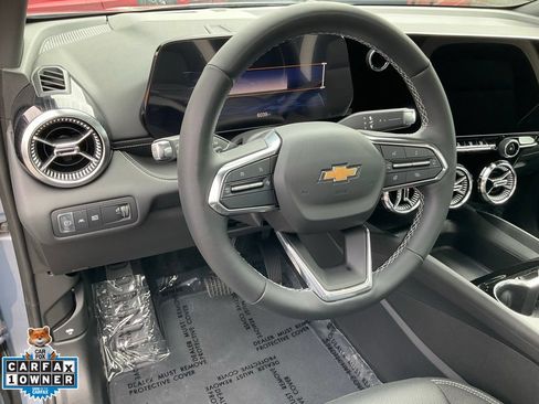 Used 2024 Chevrolet Blazer EV LT AWD/4WD image 25