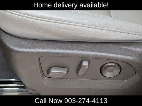 Used 2023 Chevrolet Suburban Z71 w/ Luxury Package AWD/4WD image 25