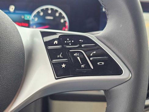 New 2026 Mercedes-Benz GLB 250 image 28