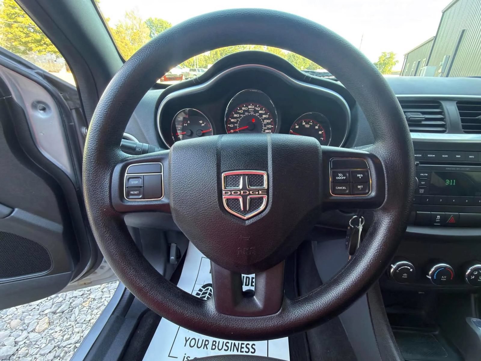Used 2013 Dodge Avenger SE FWD image 13