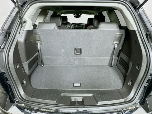 Used 2016 Buick Enclave Premium w/ Experience Buick Package image 31