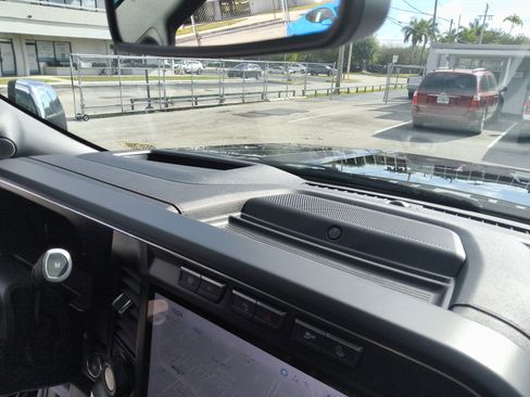 Used 2024 Ford F350 Platinum w/ Tremor Off-Road Package image 32