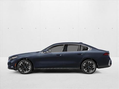 New 2027 BMW 530i xDrive w/ M Sport Package AWD/4WD image 3