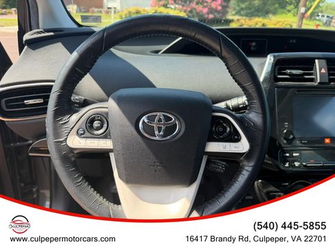 Used 2016 Toyota Prius Four w/ Advanced Technology Package FWD image 18