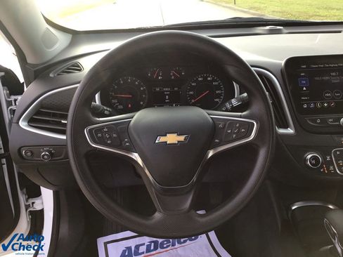 Used 2023 Chevrolet Malibu LT image 31