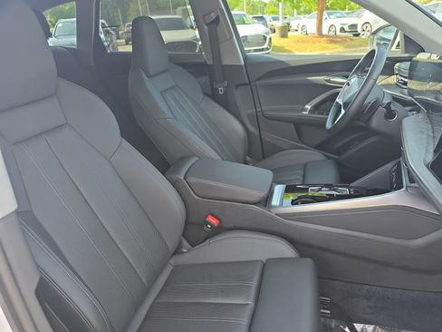 Used 2025 Audi Q5 Premium Plus w/ Premium Plus AWD/4WD image 10