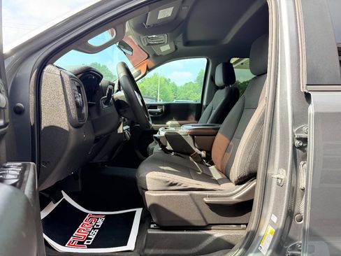 Used 2020 Chevrolet Silverado 1500 Custom w/ Infotainment Package RWD image 19