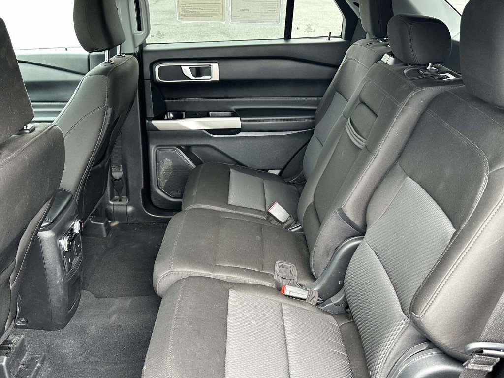 Certified 2023 Ford Explorer XLT RWD image 13