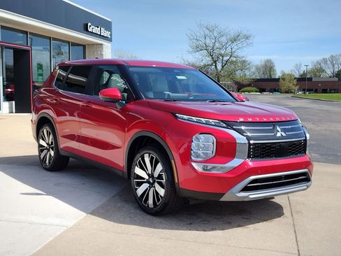 New 2026 Mitsubishi Outlander SE AWD/4WD image 14