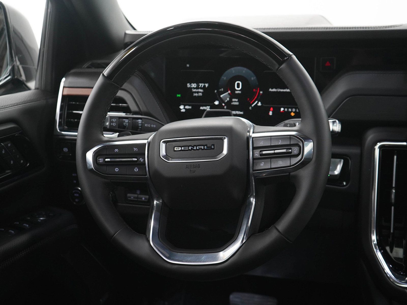 Used 2025 GMC Yukon Denali w/ Denali Reserve Package AWD/4WD image 20