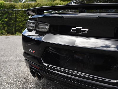 Used 2019 Chevrolet Camaro ZL1 RWD image 14