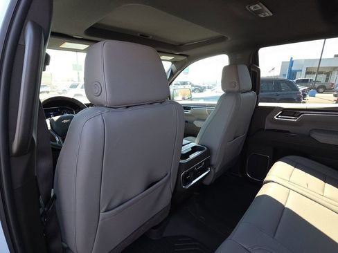 New 2026 Chevrolet Silverado 1500 LTZ w/ LTZ Premium Package image 30