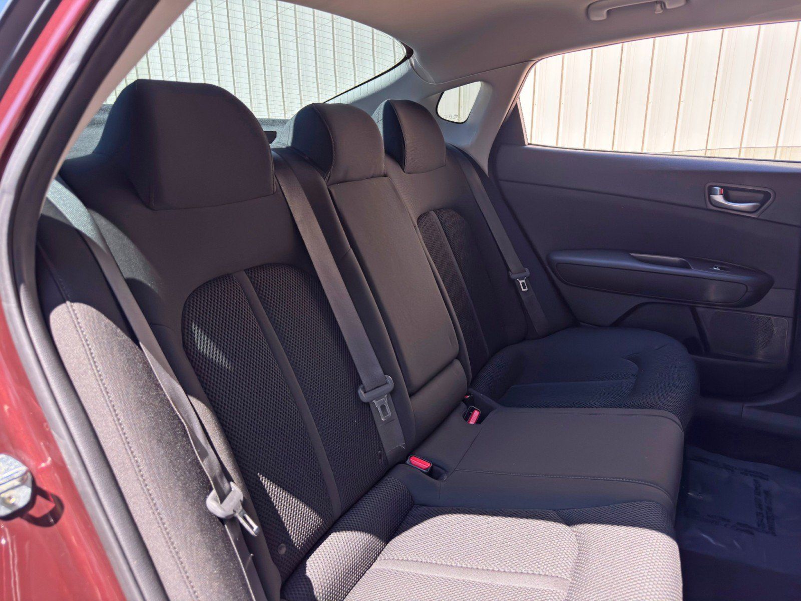 Used 2020 Kia Optima LX FWD image 30