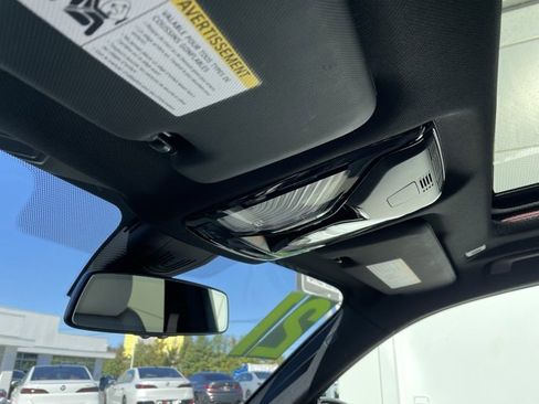 Used 2021 BMW X5 xDrive40i w/ M Sport Package image 22