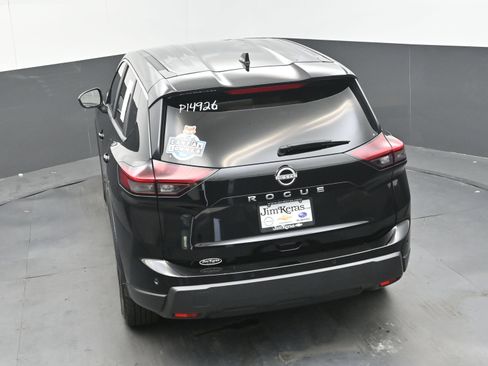 Used 2025 Nissan Rogue SV FWD image 32