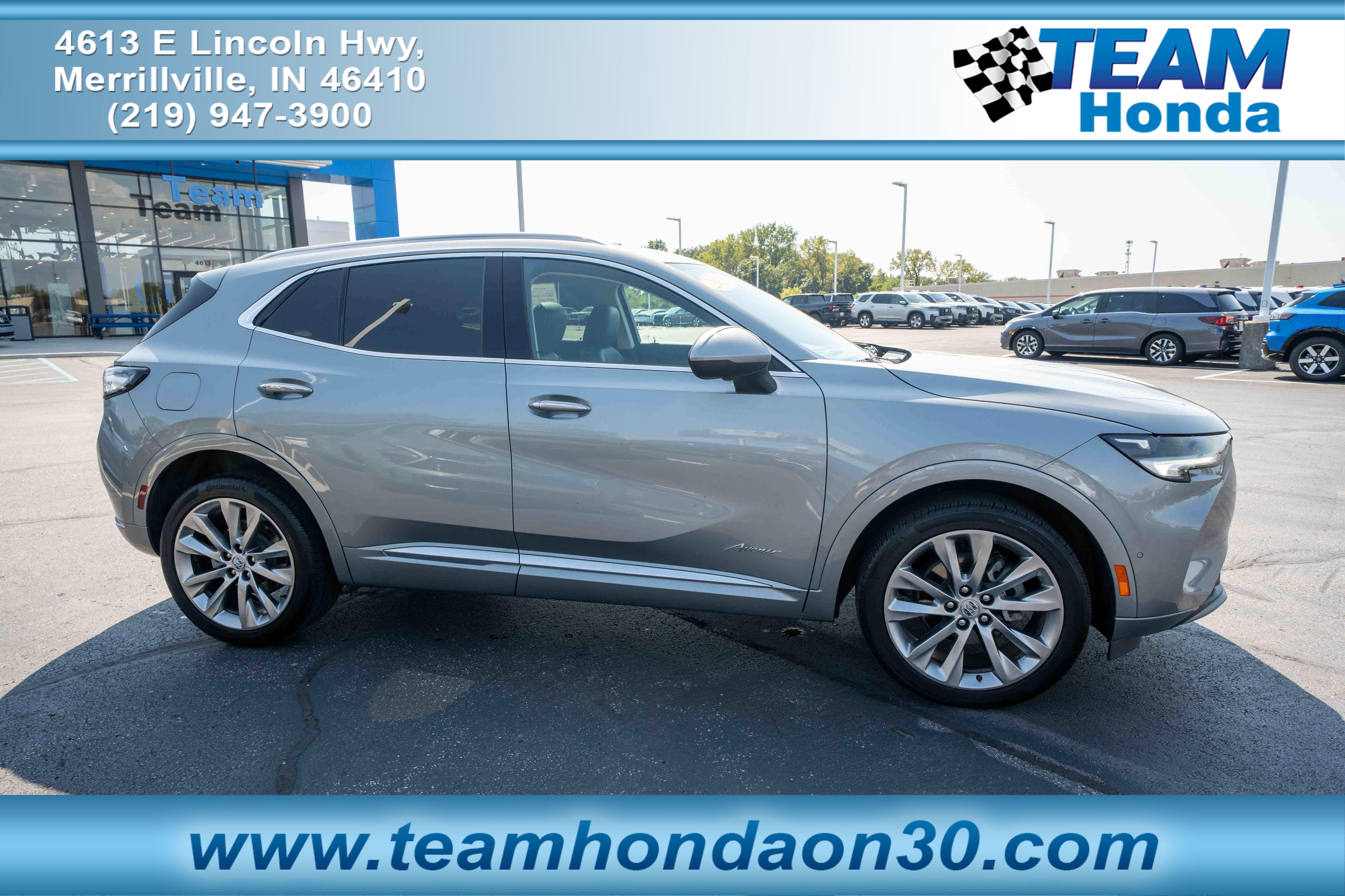 Used 2023 Buick Envision Avenir AWD/4WD image 1