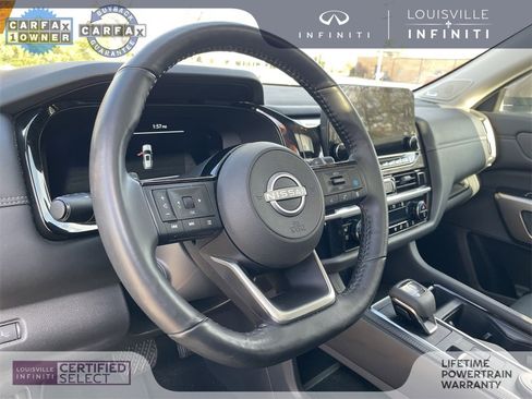 Used 2024 Nissan Pathfinder Platinum w/ Cargo Package image 18