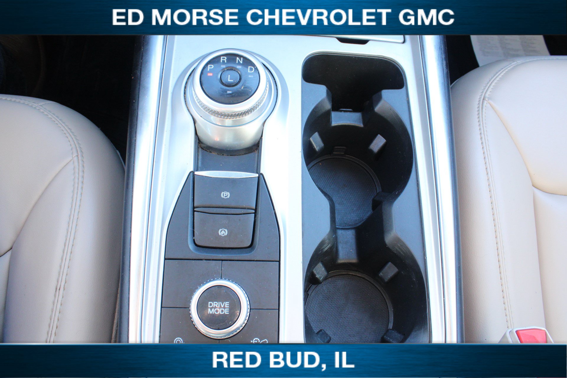Used 2022 Ford Explorer XLT w/ Equipment Group 202A AWD/4WD image 13