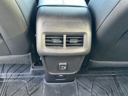 Certified 2024 Chevrolet Equinox RS image 21