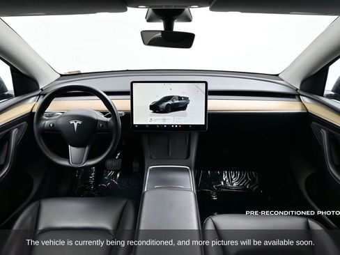 Used 2023 Tesla Model Y Long Range image 24