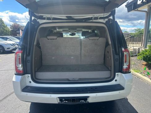 Used 2015 GMC Yukon SLT w/ Open Road Package AWD/4WD image 7