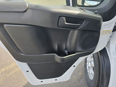 New 2025 RAM ProMaster 3500 w/ Quick Order Package 22G SLT image 13