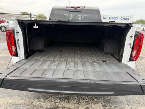 Used 2022 GMC Sierra 1500 AT4 w/ AT4 Premium Package AWD/4WD image 13