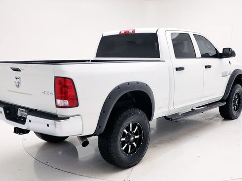 Used 2018 RAM 2500 Tradesman w/ Chrome Appearance Group image 9
