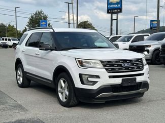 Used 2016 Ford Explorer XLT w/ Equipment Group 202A image 1