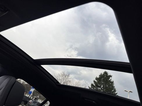 Used 2026 BMW X6 xDrive40i w/ Climate Comfort Package image 30