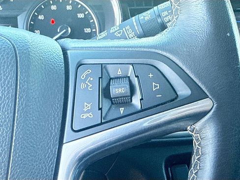 Used 2022 Buick Encore Preferred w/ Safety Package image 36