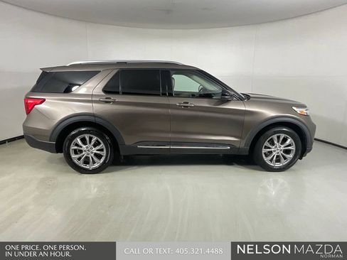 Used 2021 Ford Explorer Limited w/ Equipment Group 301A AWD/4WD image 5