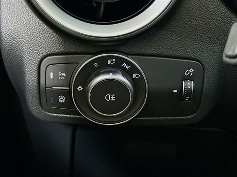 Used 2022 Alfa Romeo Stelvio Ti w/ Active Assist Plus Package image 17