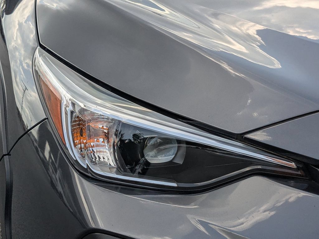 Used 2024 Subaru Crosstrek 2.0i AWD/4WD image 10
