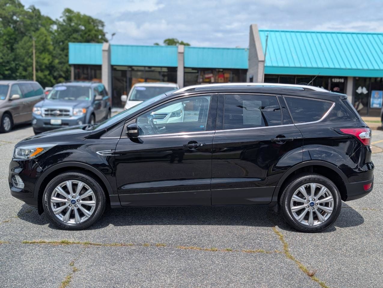 Used 2017 Ford Escape Titanium AWD/4WD image 2