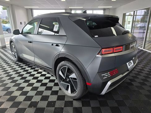 New 2025 Hyundai Ioniq 5 SEL image 6