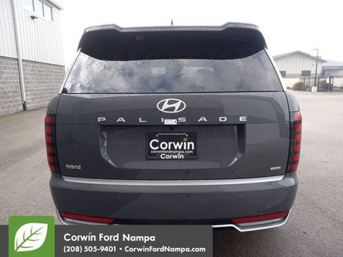 Used 2026 Hyundai Palisade Calligraphy image 4