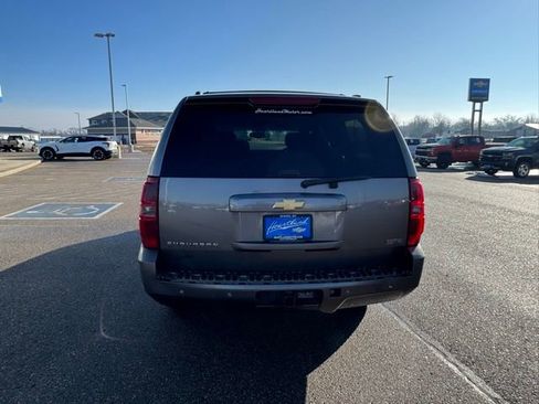 Used 2013 Chevrolet Suburban LT image 6