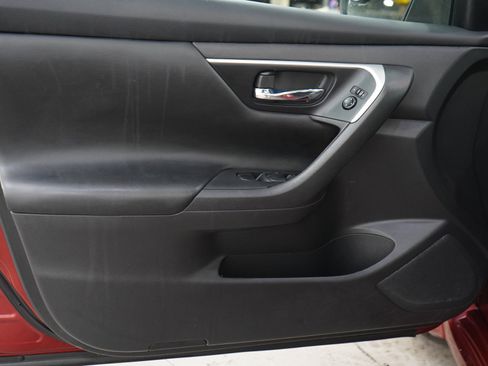 Used 2016 Nissan Altima 2.5 S w/ Power Driver Seat Package FWD image 17