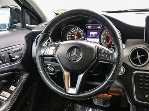 Used 2015 Mercedes-Benz GLA 250 image 16