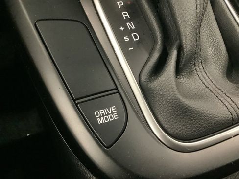 Certified 2025 Kia Soul LX FWD image 16