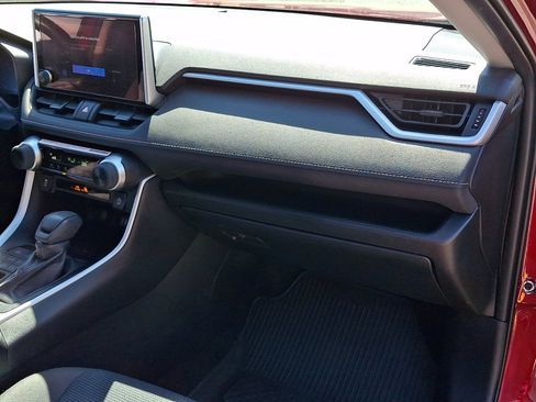 Used 2024 Toyota RAV4 LE image 12