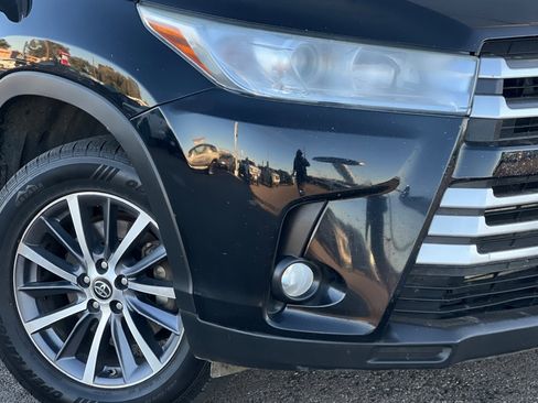 Used 2019 Toyota Highlander image 30